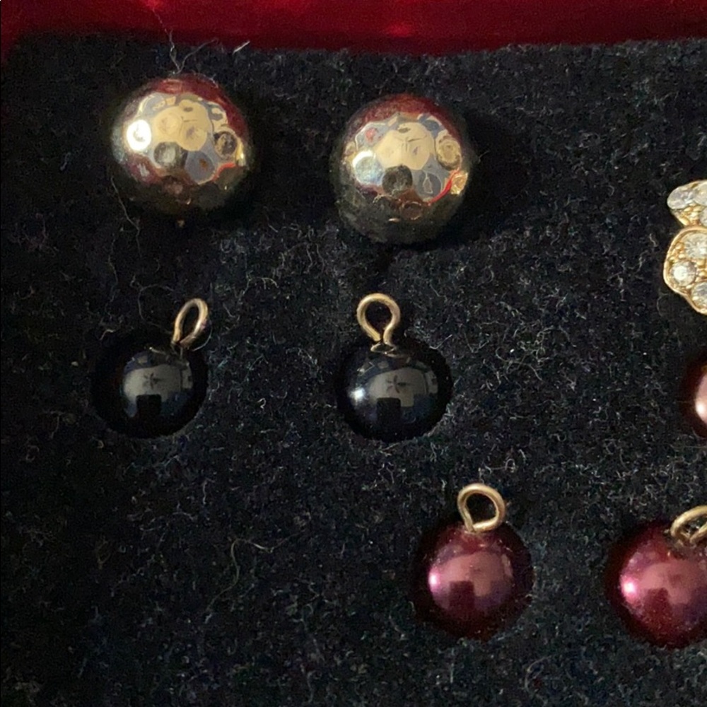 *RARE* NIB Kenneth Jay Lane earring set - Picture 3 of 5